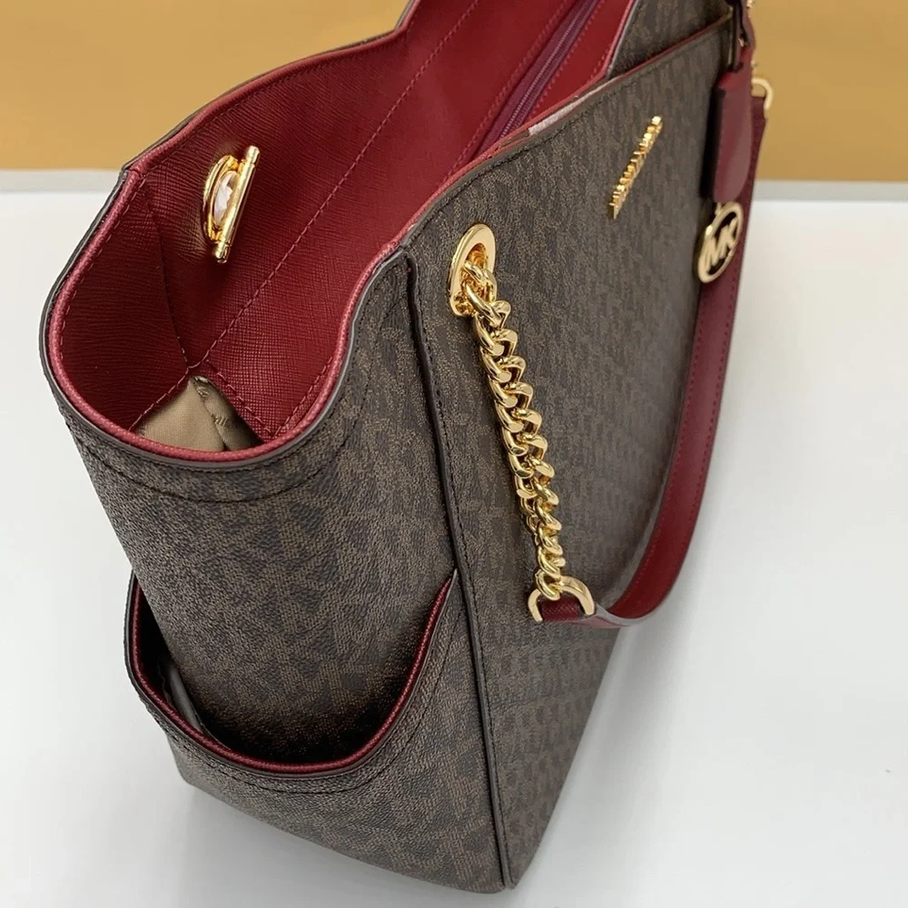 MICHAEL KORS  Jet Set Large Logo Tote Shoulder Bag COLOR DARK CHERRY NWT